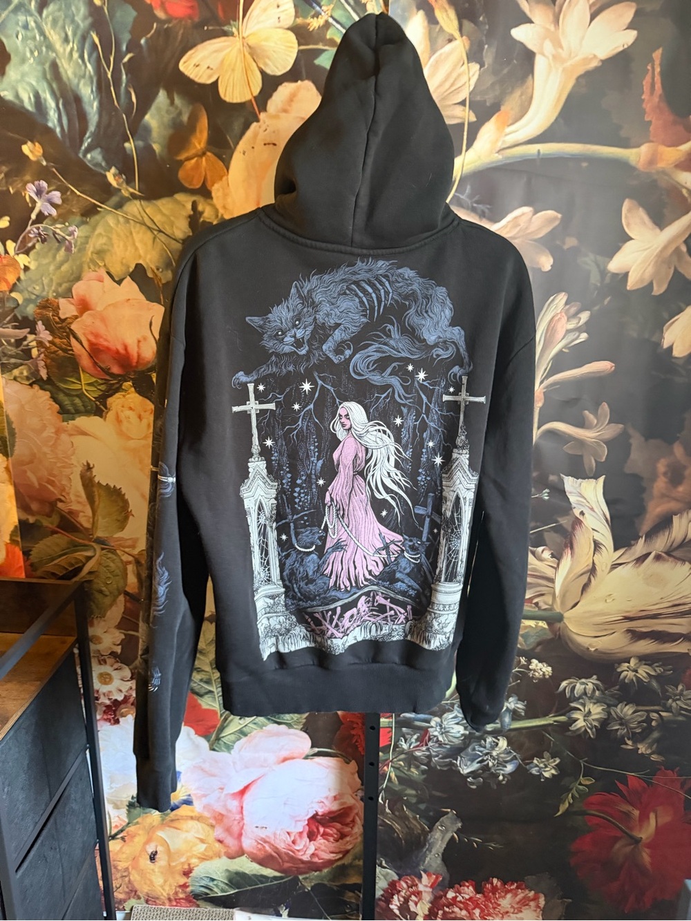 STAY COLD APPAREL size S oversized hoodie